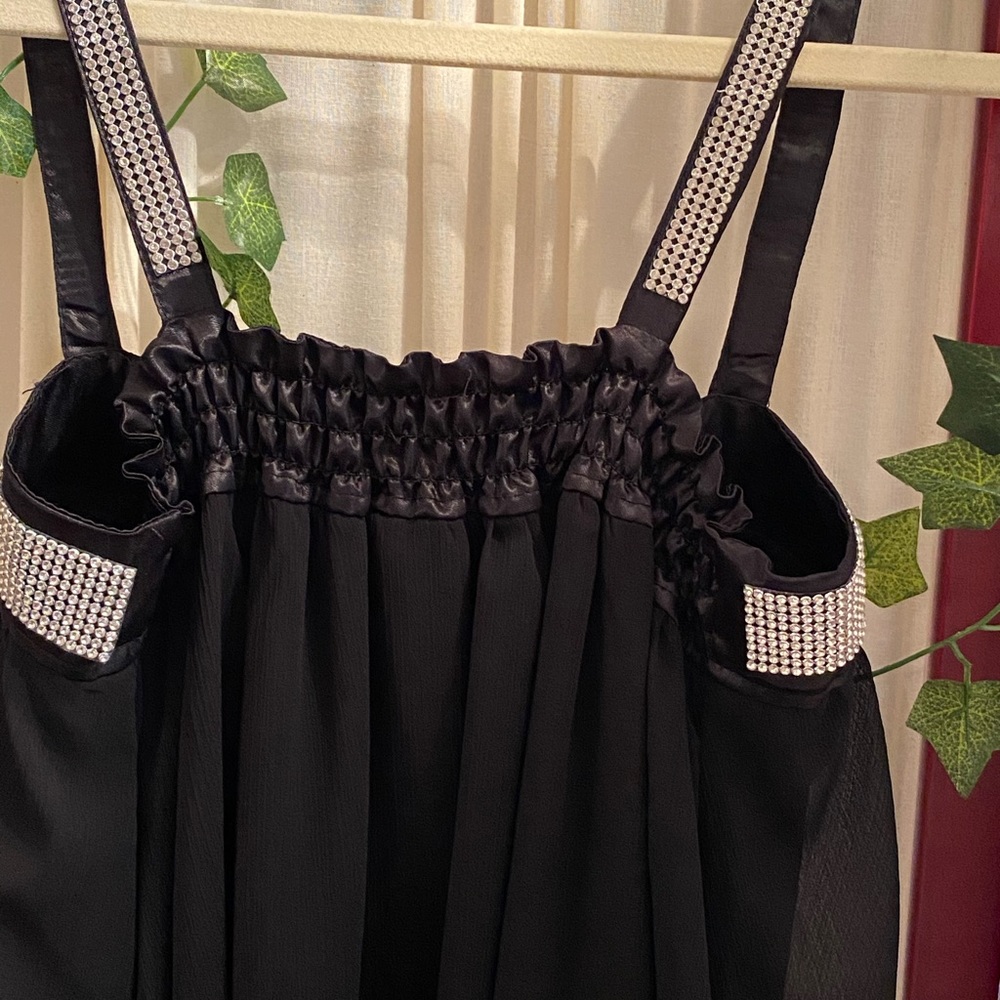 Dress - Picture 3 of 5